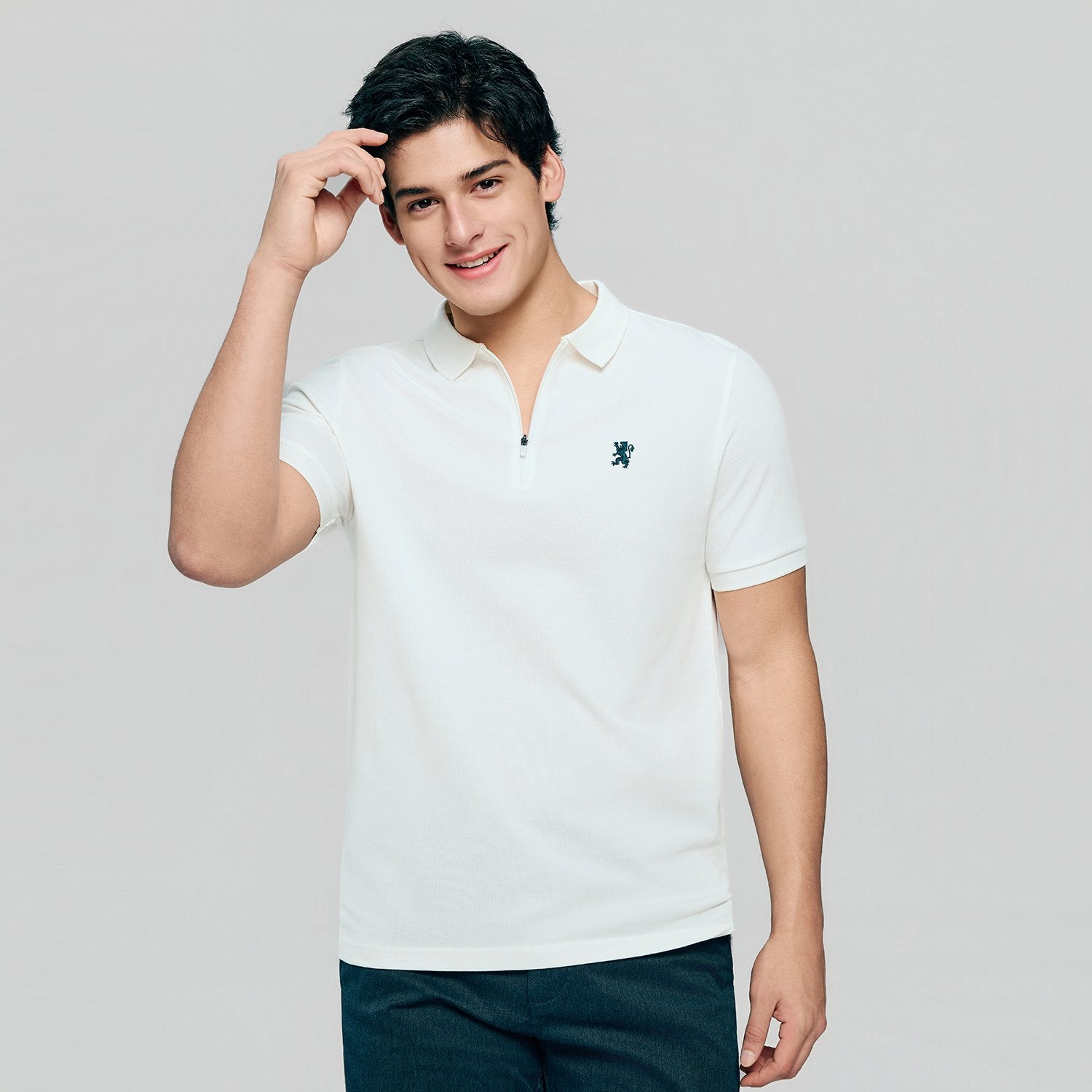 Men's Knit Collar Short Sleeve Slim Fit Zipper Polo - Image 1
