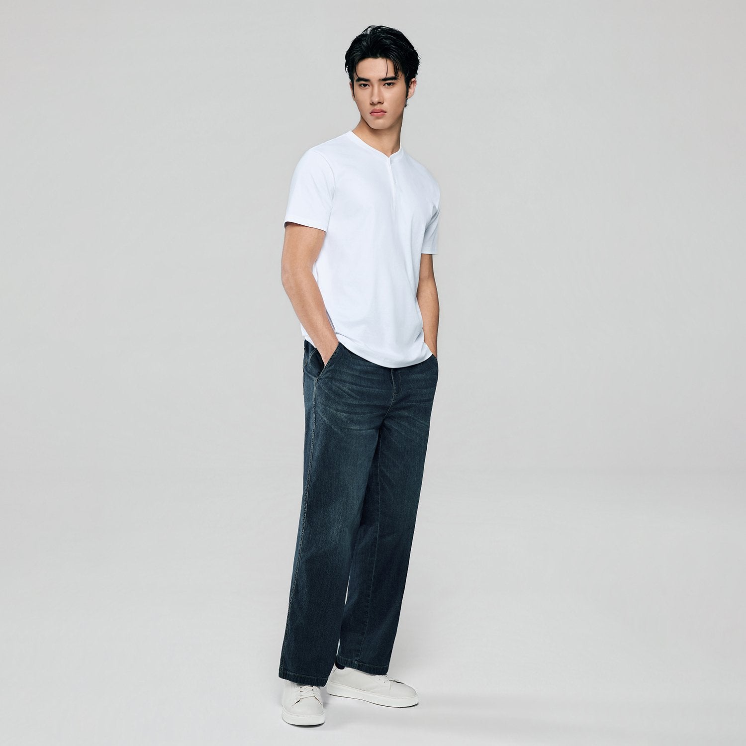 Men's Liquid touch Slim Fit Tee - Image 1