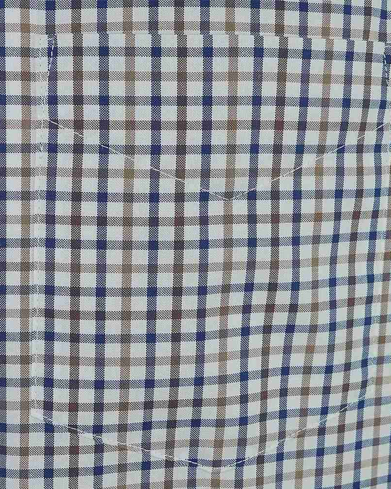 Men's Wrinkle Free Oxford Long Sleeve Shirt - Image 4