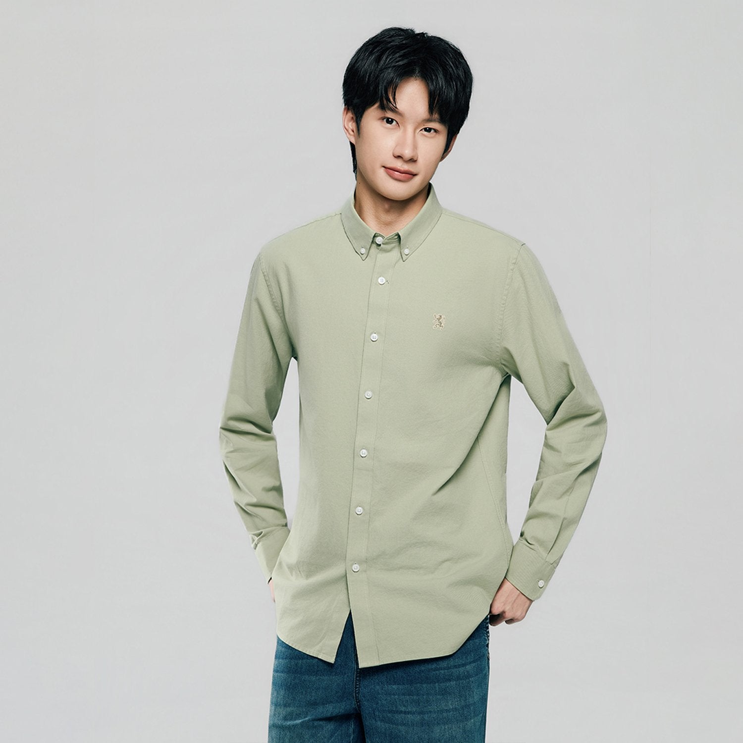 Men's Lion Oxford Slim Long Sleeve Shirt - Image 3