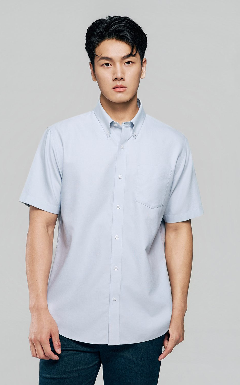 Men's Wrinkle Free Oxford Short Sleeve Shirt - Image 1