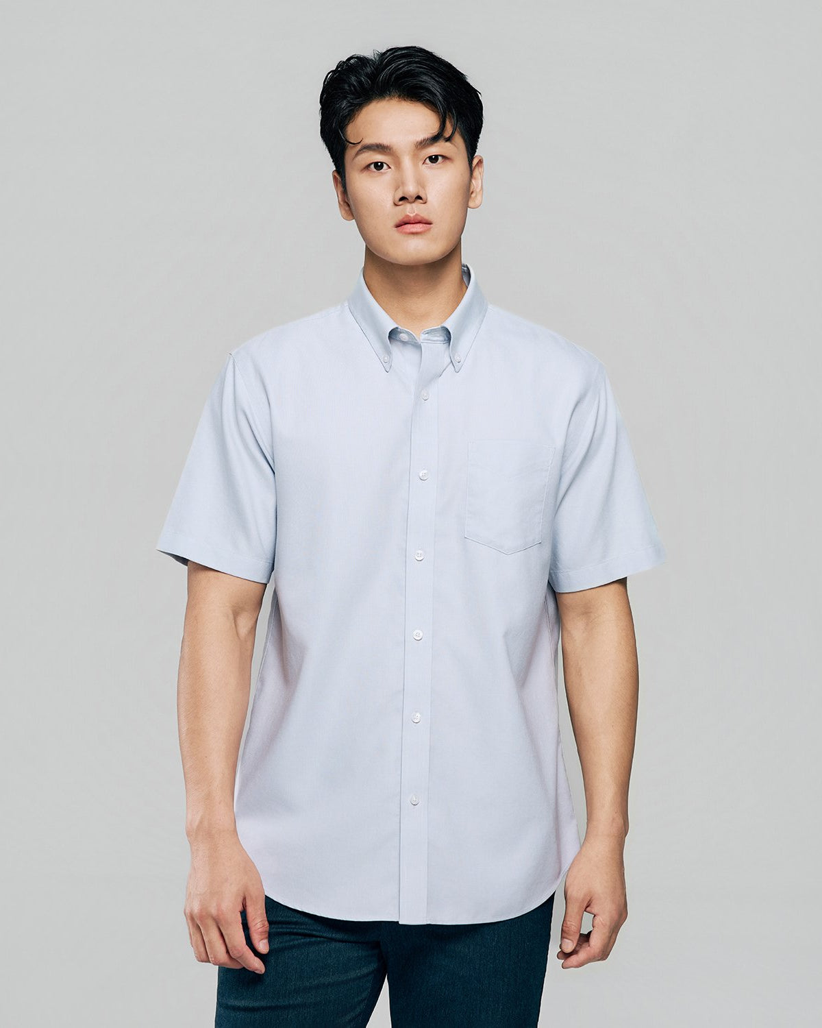 Men's Wrinkle Free Oxford Short Sleeve Shirt - Image 4