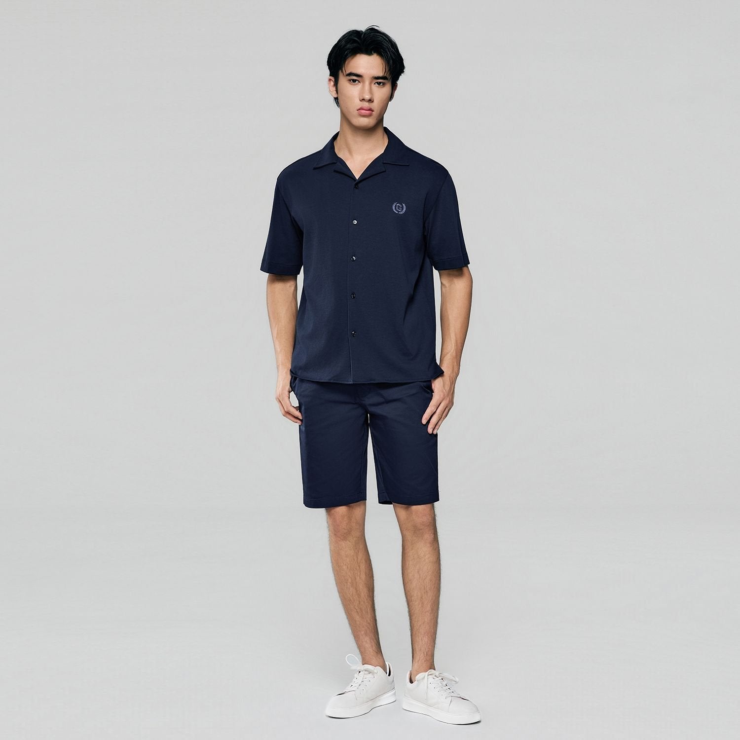 Men's Short Sleeve Relaxed Fit Shirt - Image 2
