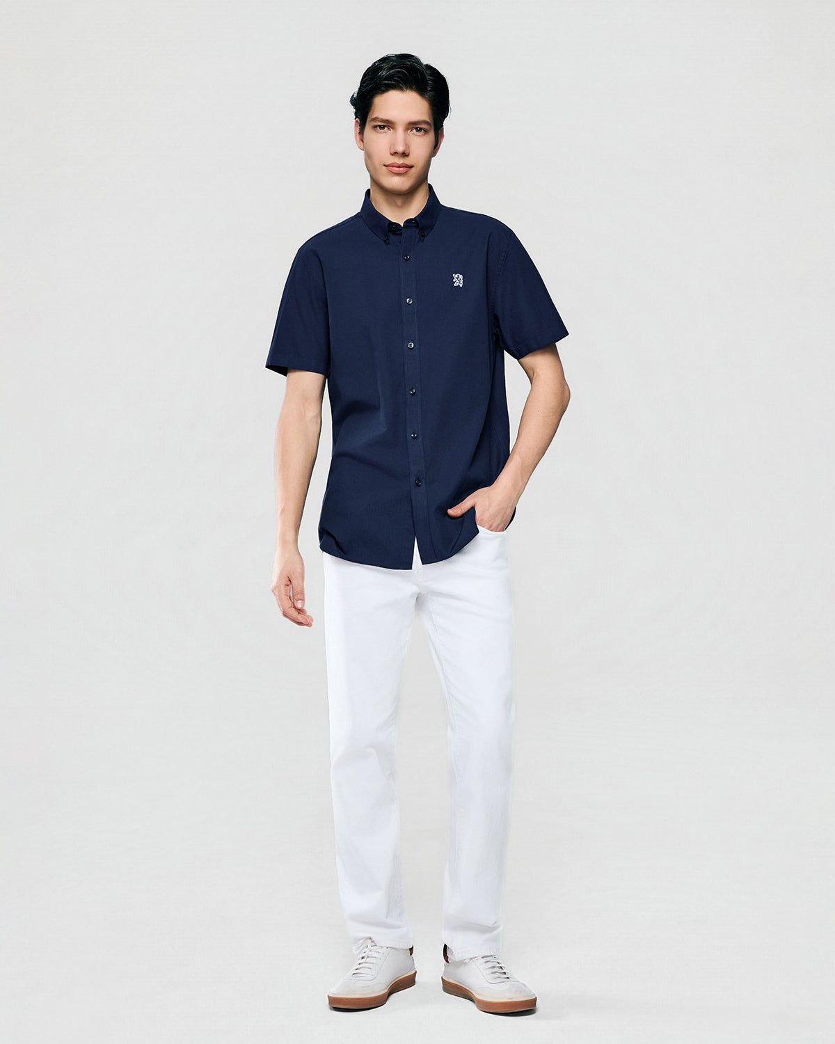 Men's Lion Oxford Slim Short Sleeve Shirt - Image 1