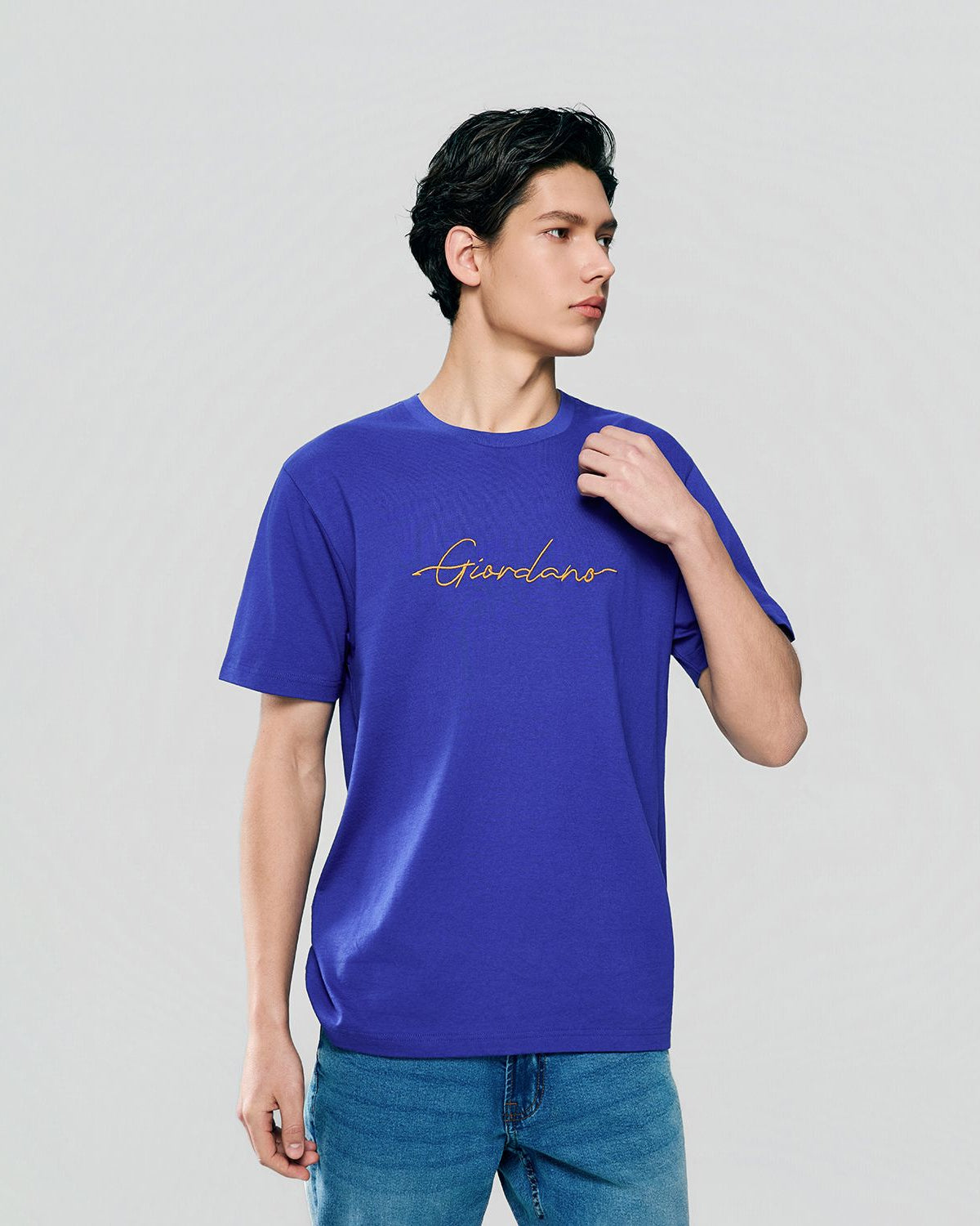 Men's Slim Fit Cotton Signature Print Tee - Image 3