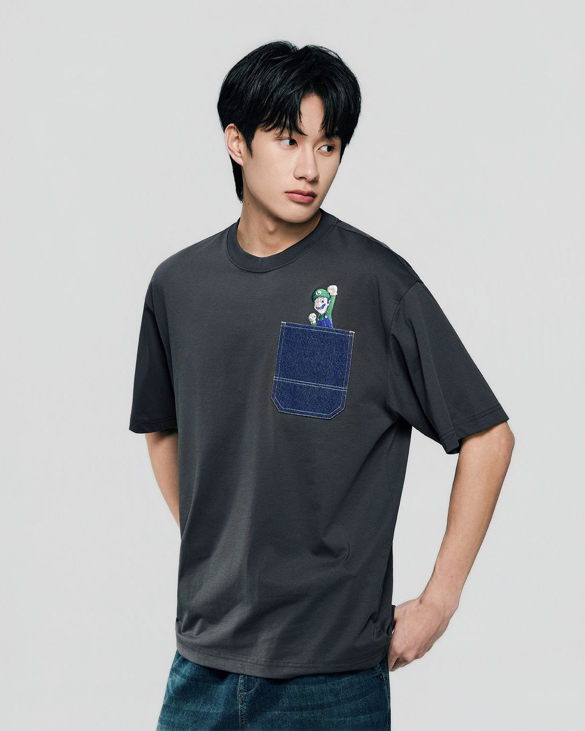 Men's Super Mario Relaxed PrintTee - Image 4