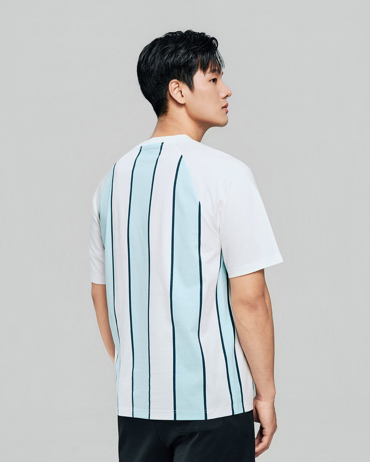 Men's Minions Relaxed Print Tee - Image 4
