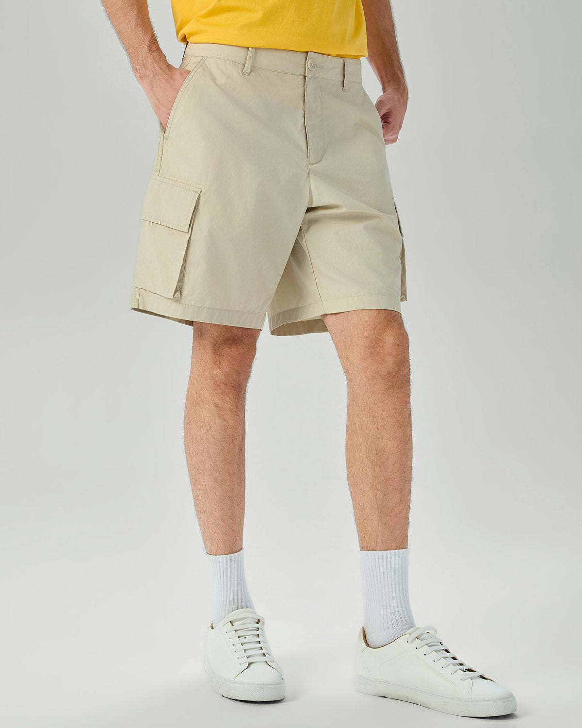 Men's Mid Rise Relaxed Fit Bermuda Shorts - Image 2