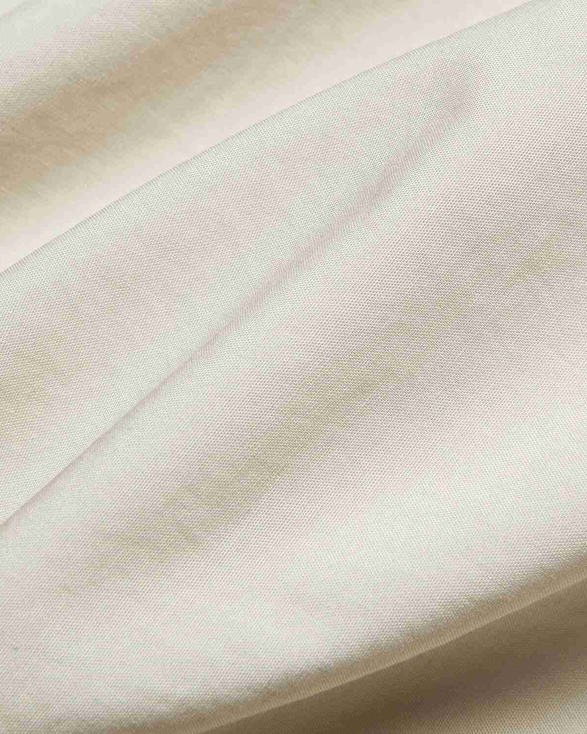 Men's Mid Rise Relaxed Fit Bermuda Shorts - Image 10