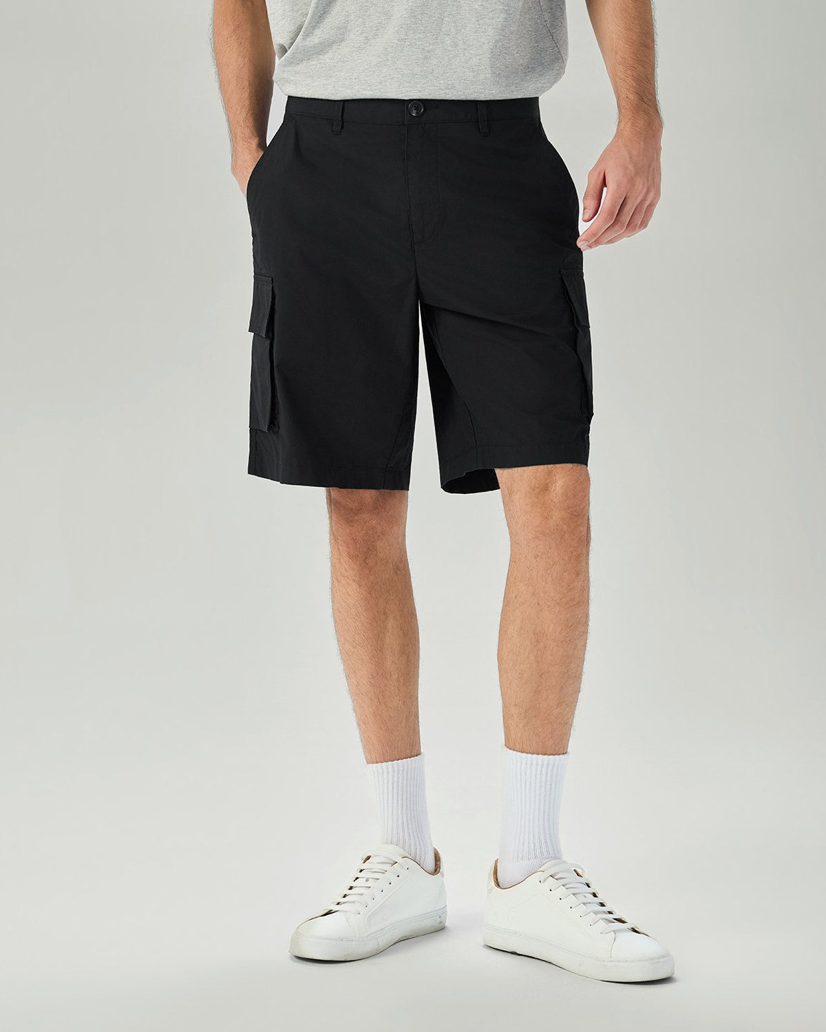 Men's Mid Rise Relaxed Fit Bermuda Shorts - Image 2
