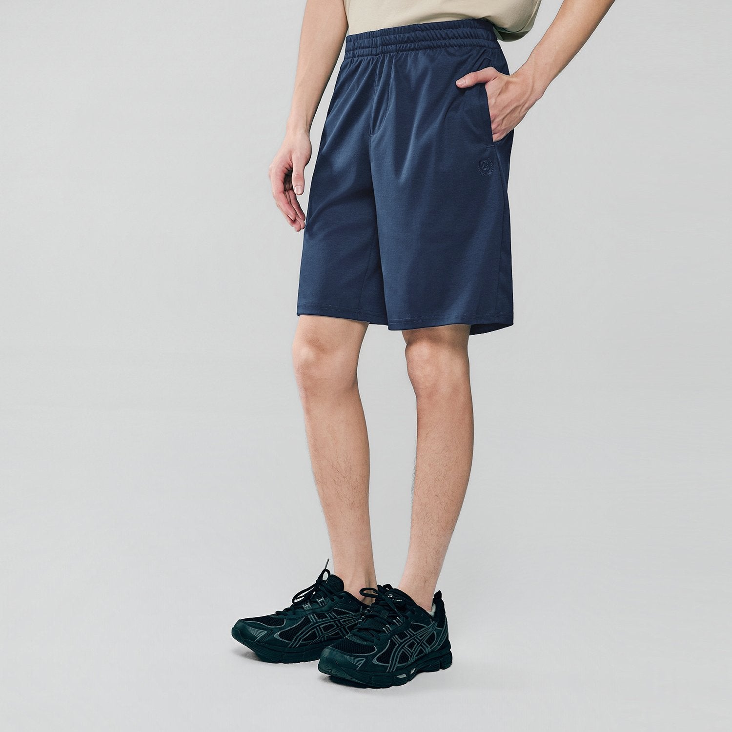Men's Liquid Touch Mid Rise Regular Shorts - Image 2