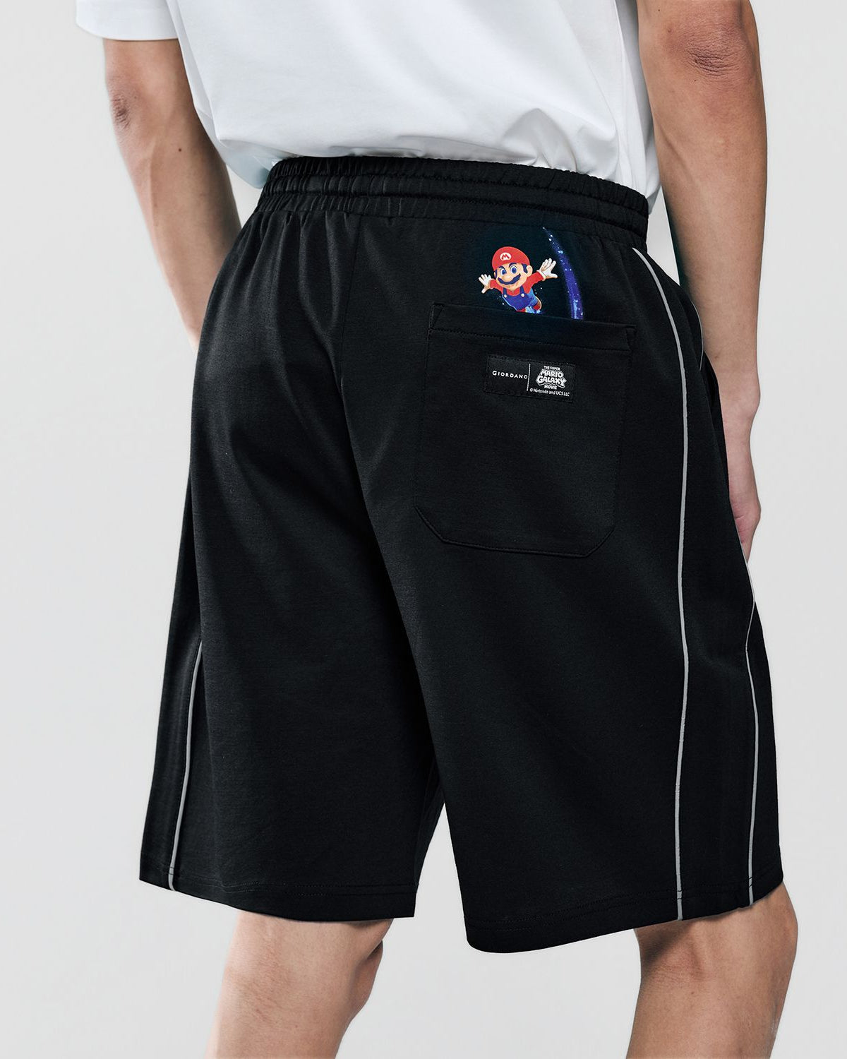 Men's Super Mario Relaxed Fit Shorts - Image 5