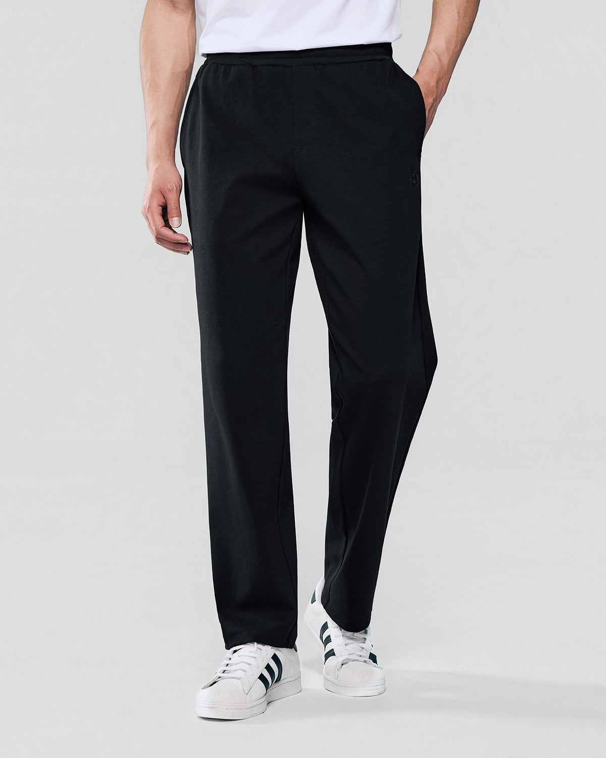 Men's Mid Rise Regular Straight Jogger - Image 3