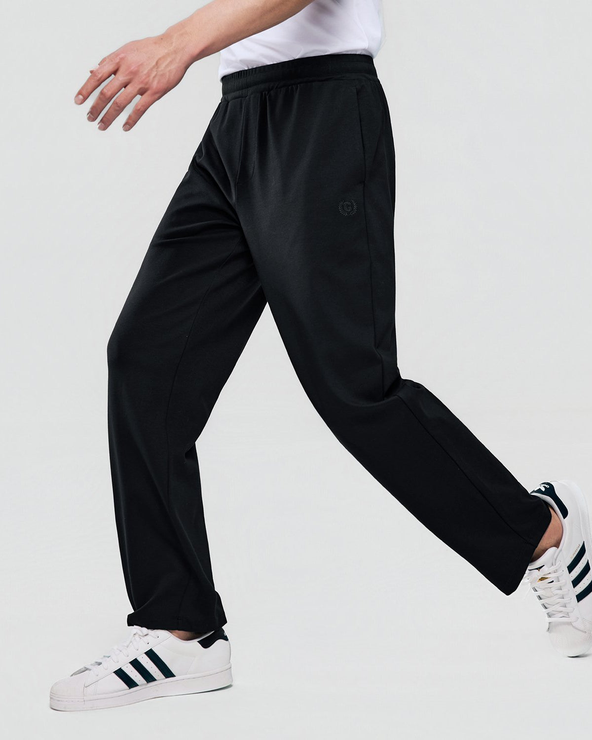 Men's Mid Rise Regular Straight Jogger - Image 4