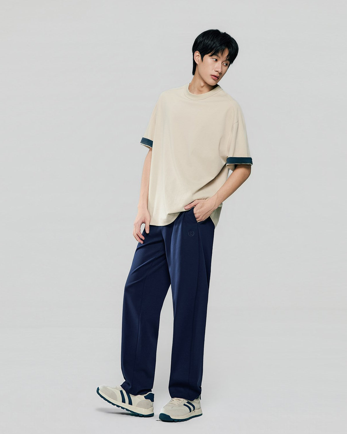 Men's Mid Rise Regular Straight Jogger - Image 1