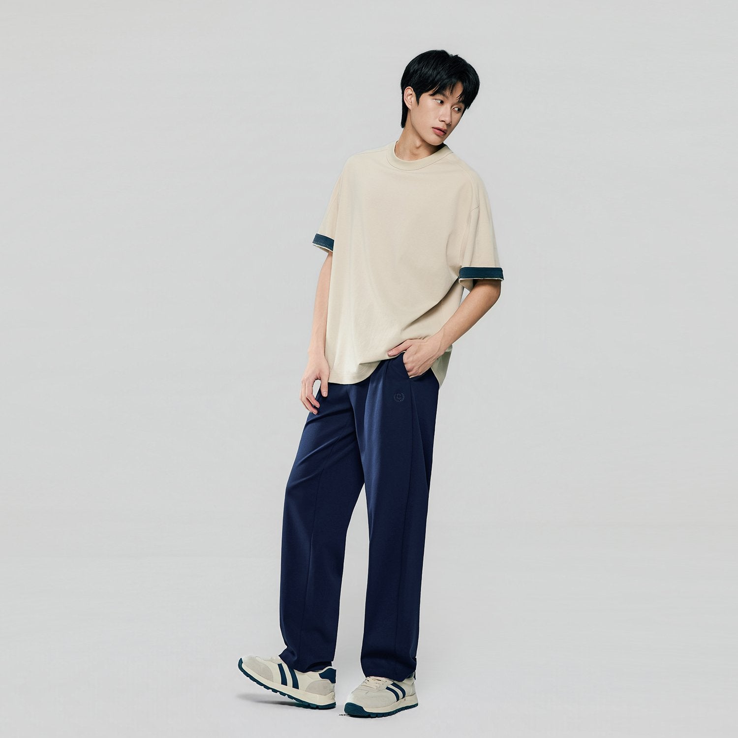 Men's Mid Rise Regular Straight Jogger - Image 1