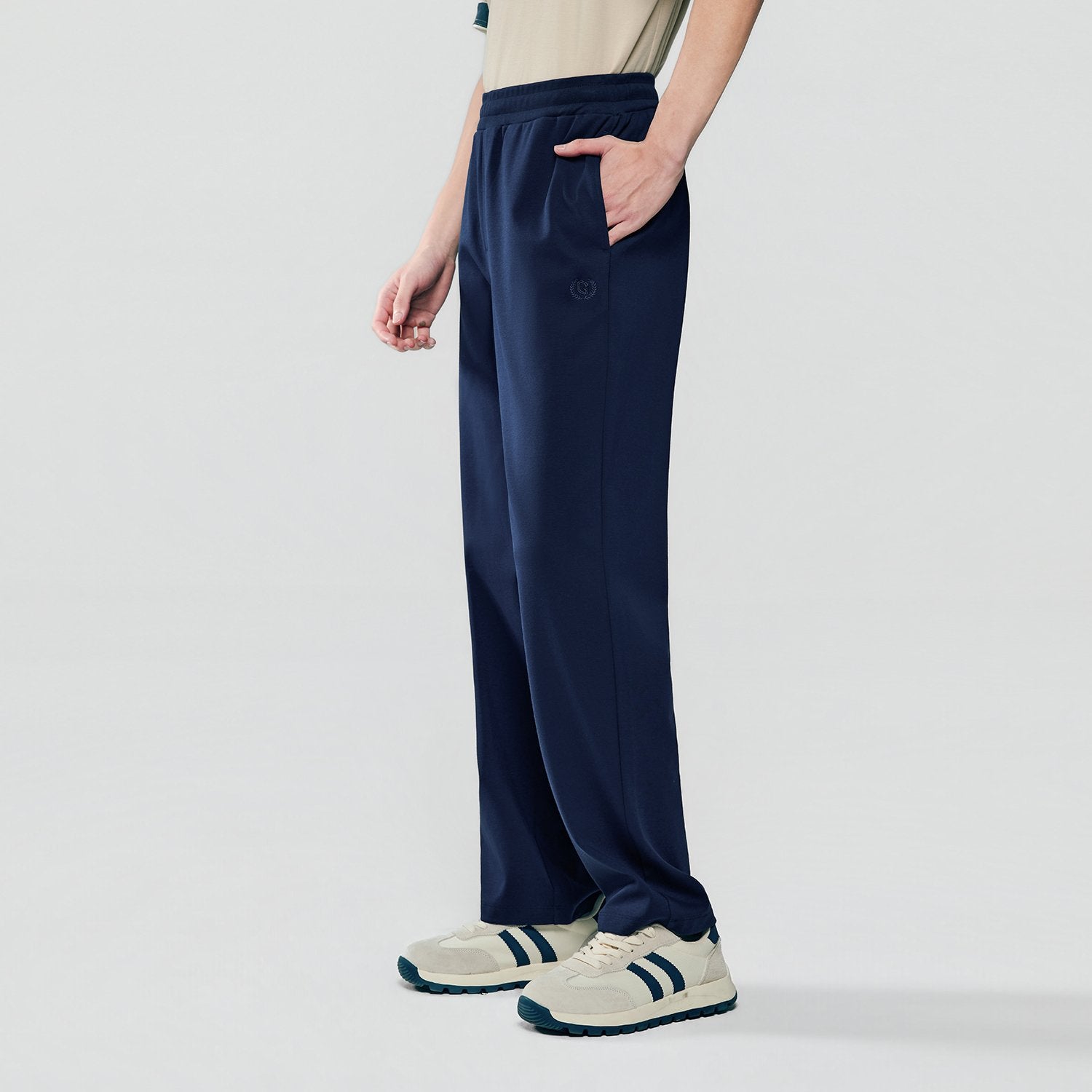 Men's Mid Rise Regular Straight Jogger - Image 2