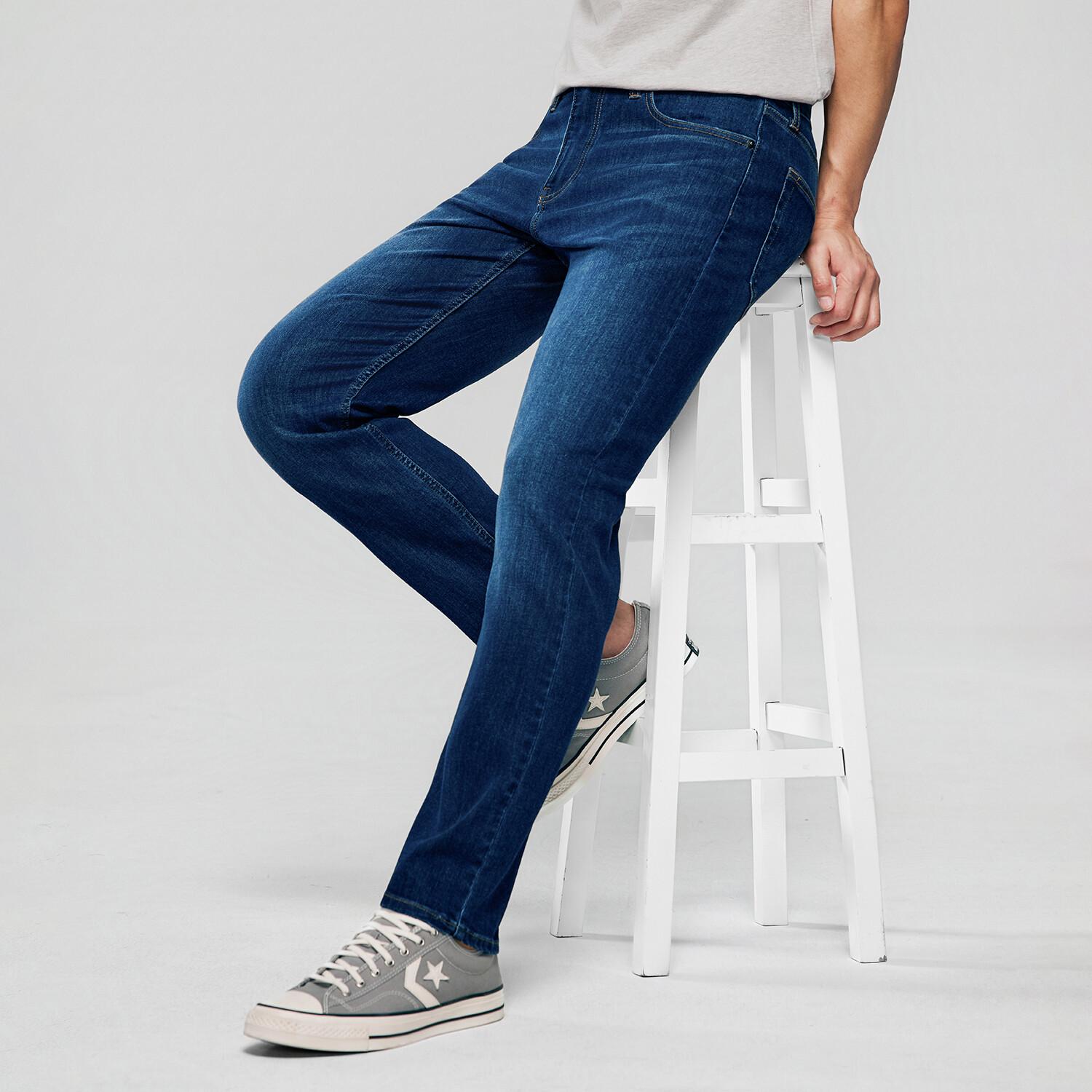 Men's Mid Rise Tapered Jeans - Image 7