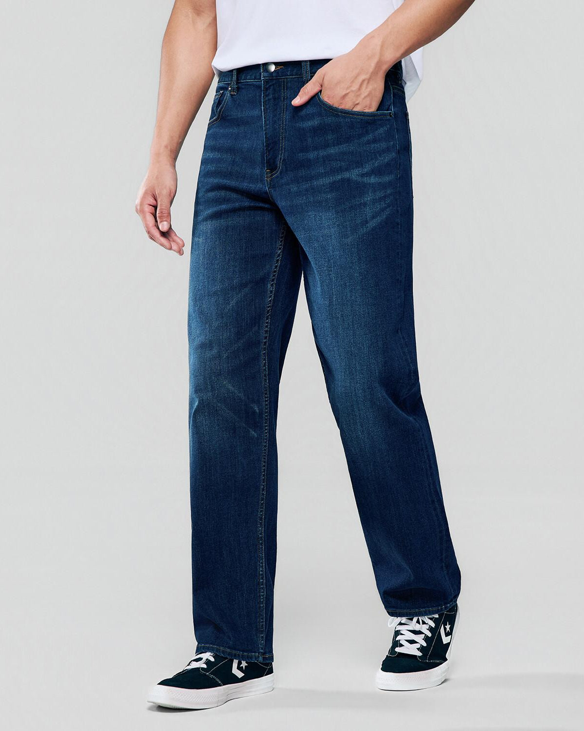 Men's Mid Rise Straight Jeans - Image 3