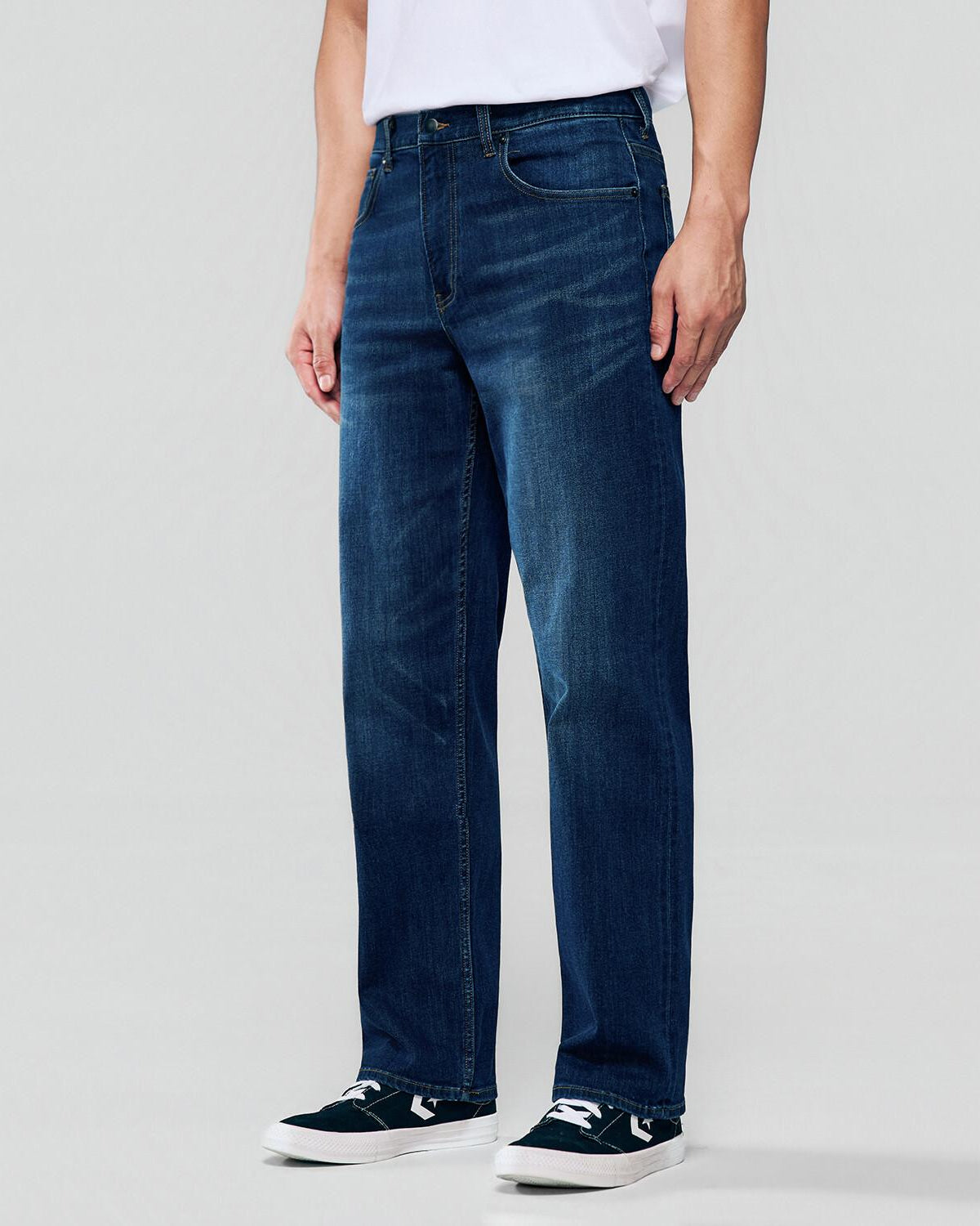 Men's Mid Rise Straight Jeans - Image 4