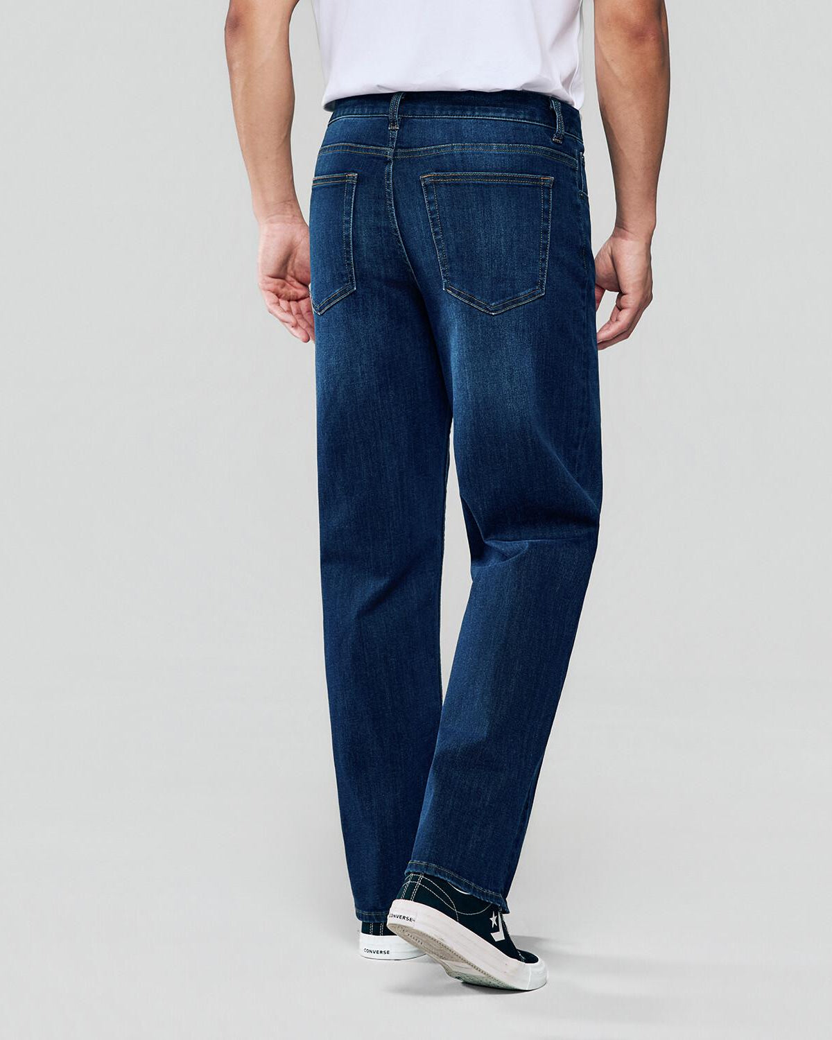 Men's Mid Rise Straight Jeans - Image 5