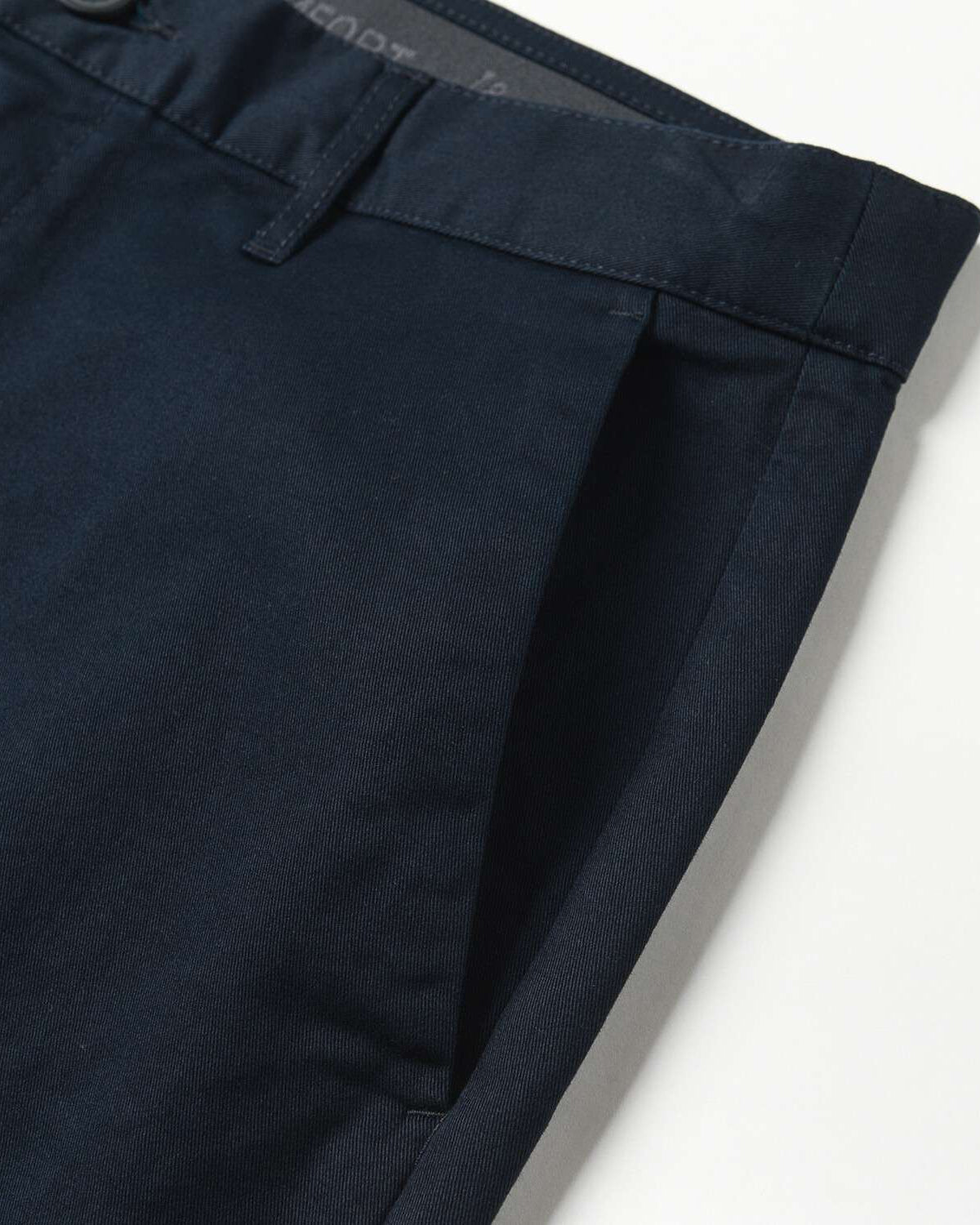 Men's Twill Mid Rise Regular Taper Khakis - Image 7