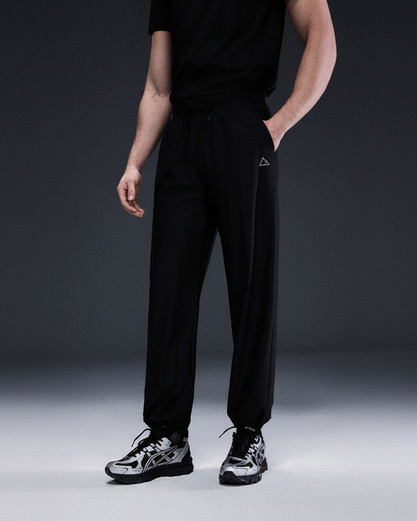 Men's Regular Fit Performance G-Motion Jogger - Image 1