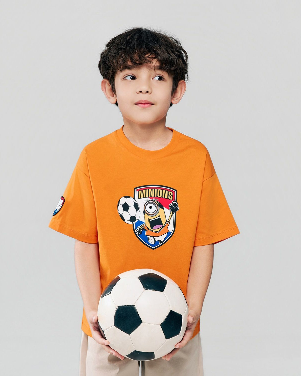 Junior Minions V Neck Relaxed Print Tee - Image 2