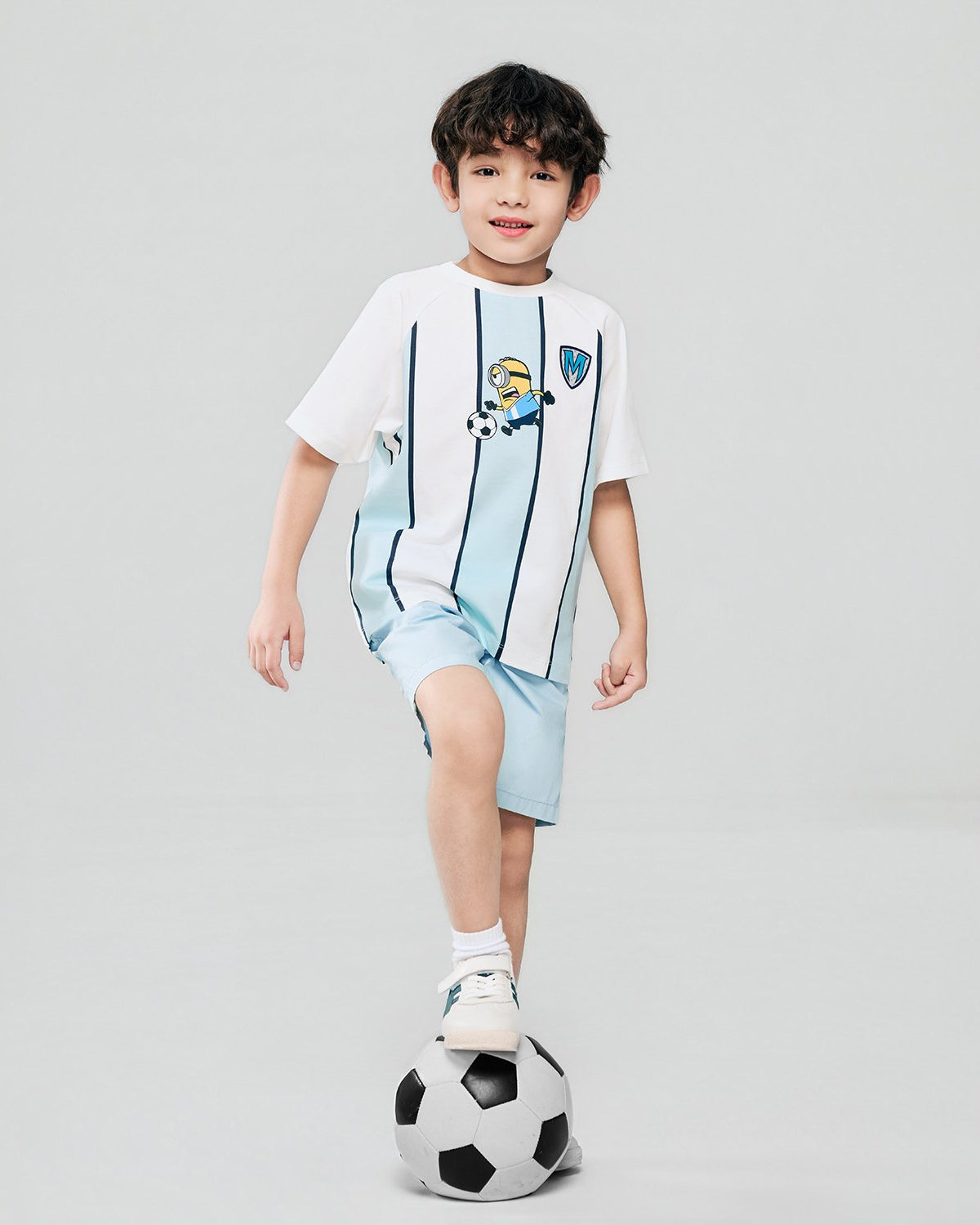 Junior Minions Relaxed Print Tee - Image 1