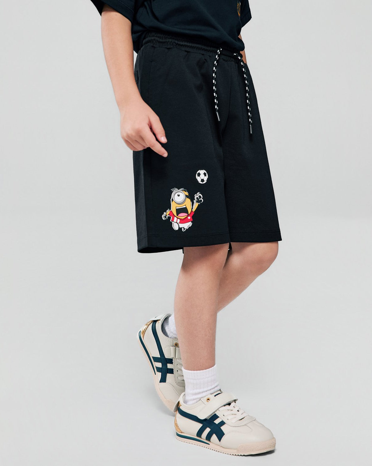 Junior Minions Relax Elastic Waist Shorts - Image 2