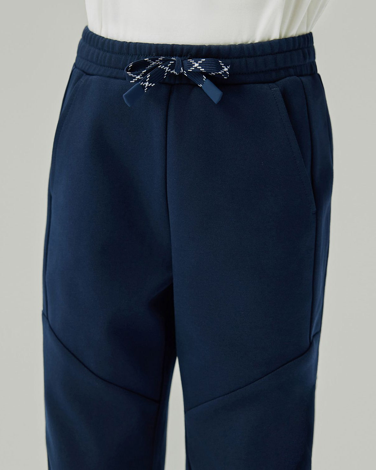 Junior's Stretch Jacquard Interlock Mid Rise Regular Fit Jogger - Image 6