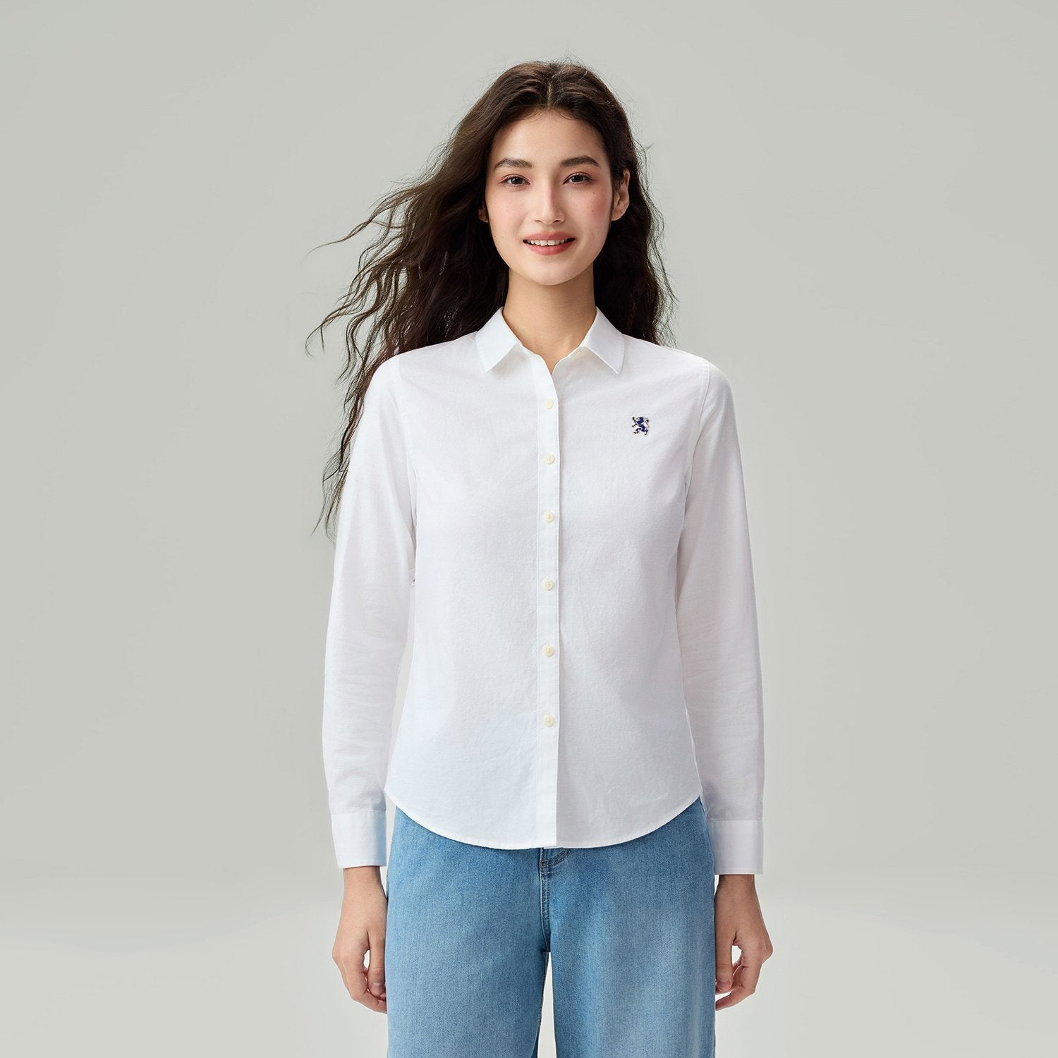 Women's Cotton Oxford Acute Collar Long Sleeve Shirt - Image 4