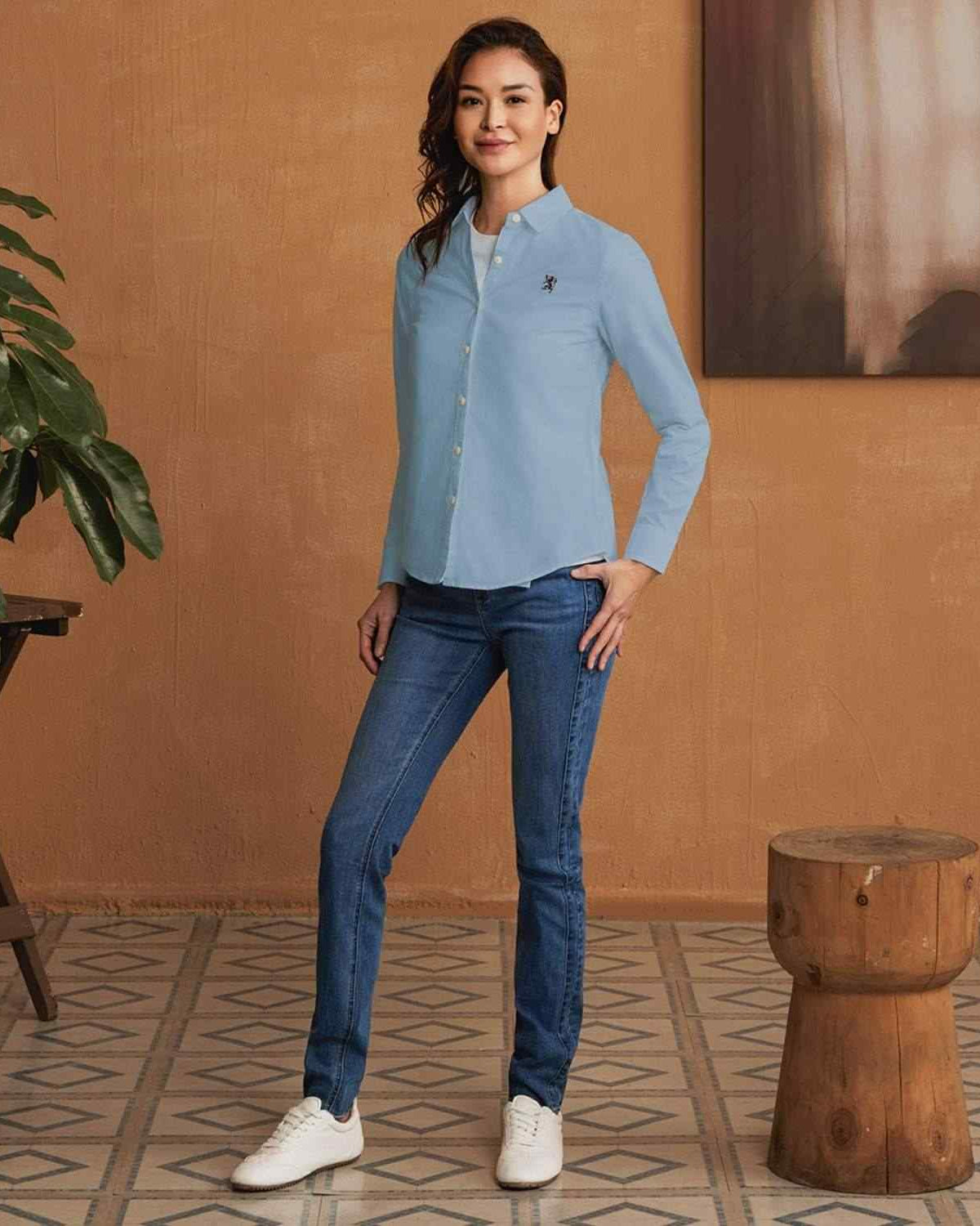 Women's High Rise Slim Tapered Jeans - Image 2