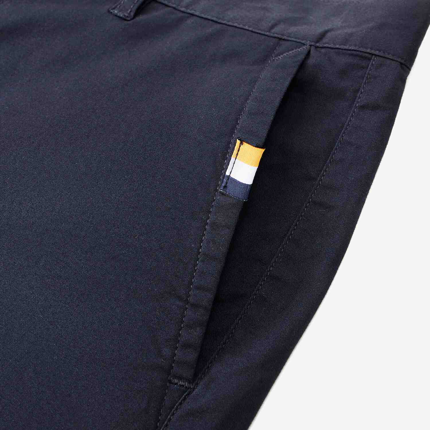 Men's Mid Rise Regular Elastic Waist Shorts - Image 7