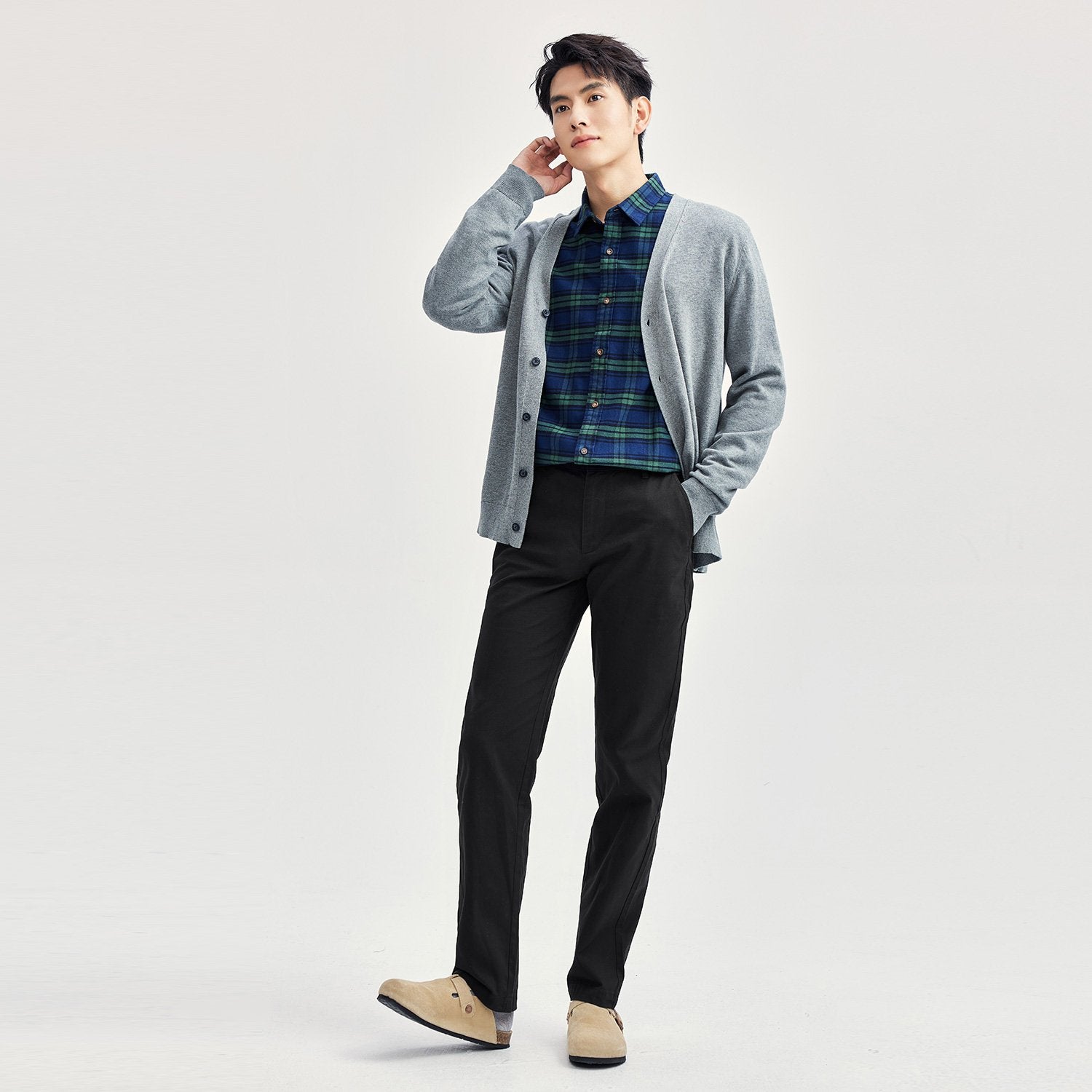 Men's Cotton Twill Mild Rise Regular Fit Khakis - Image 4