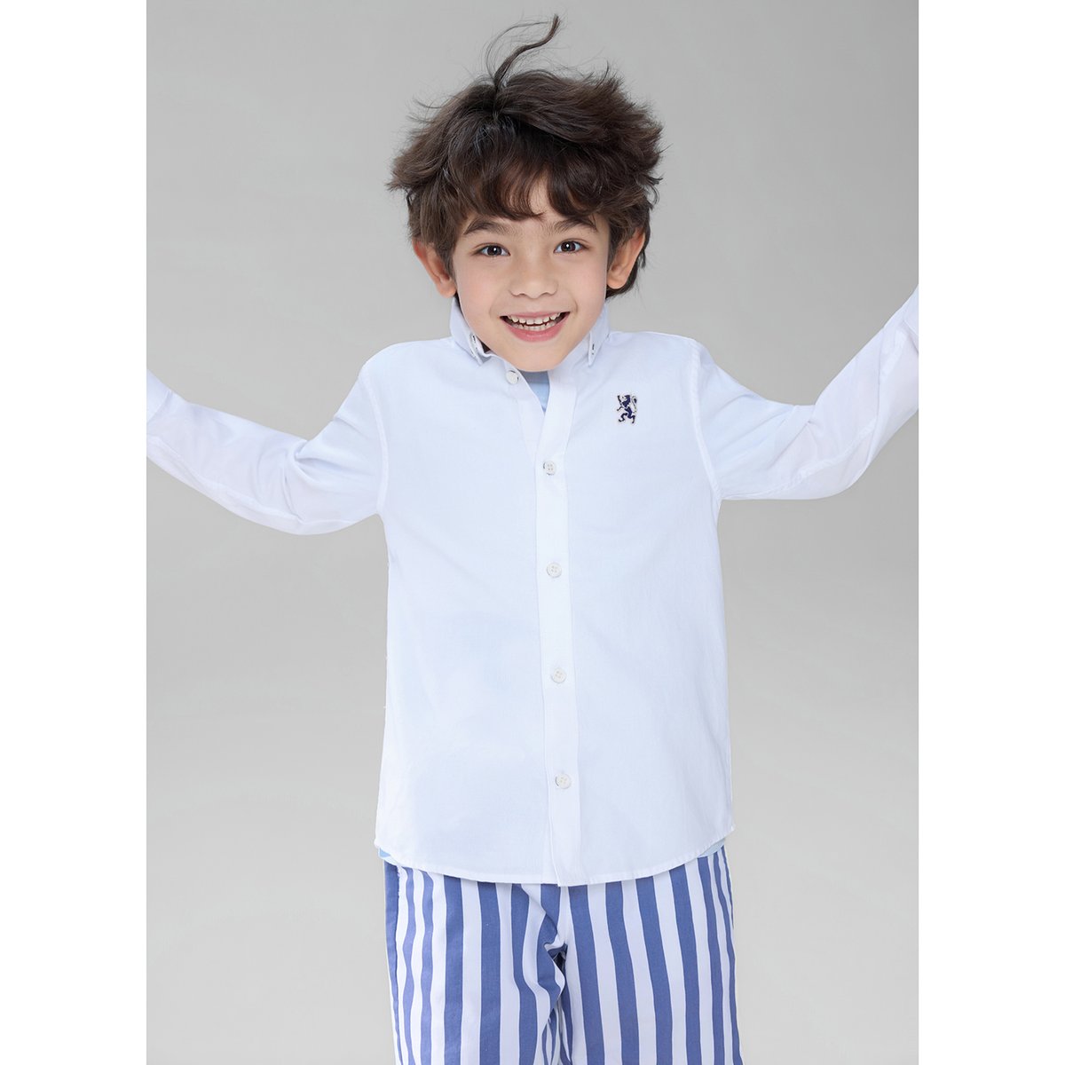 Junior's Regular Fit Embroidered Oxford Shirt - Giordano Online