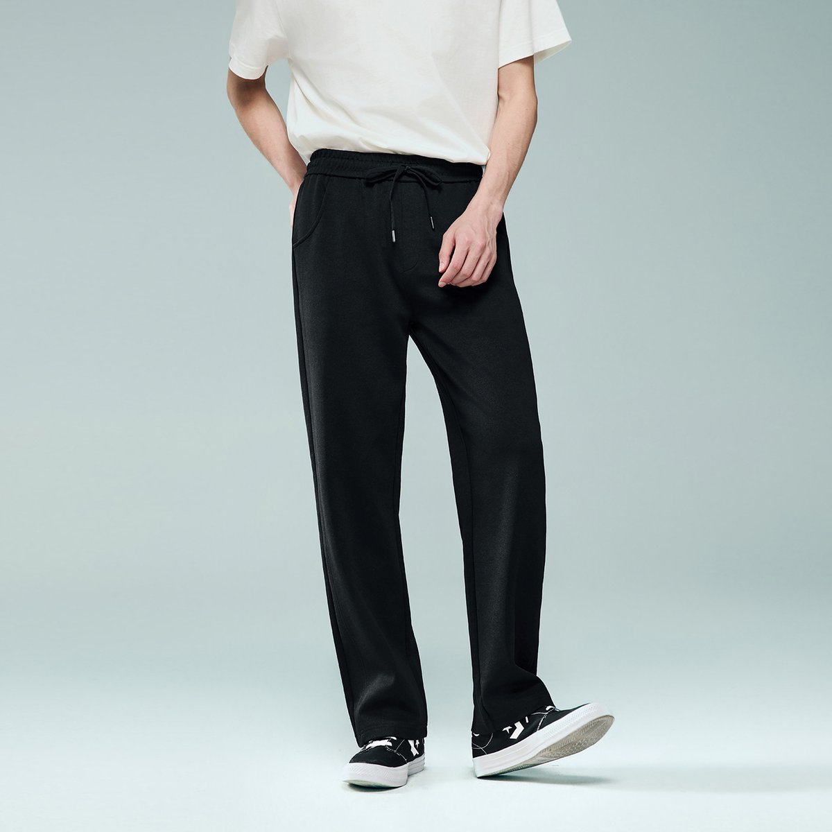 Men Mid‑Rise Regular Fit Elastic Waist Pants - Giordano Online