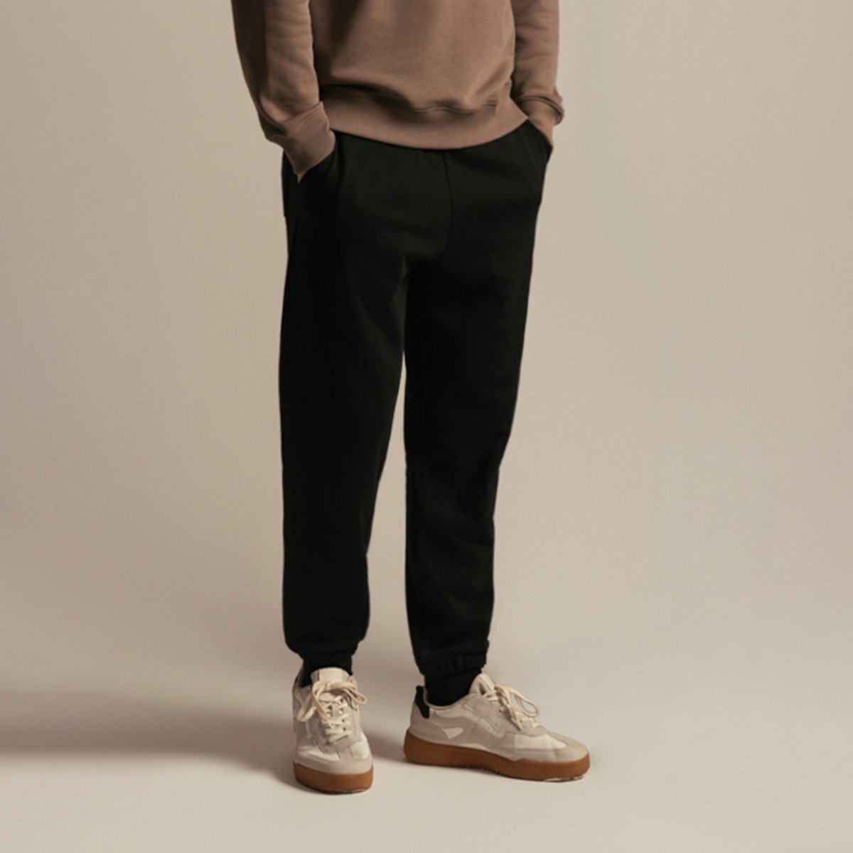 Men's French Terry Mid Rise Slim Taper Jogger - Giordano Online