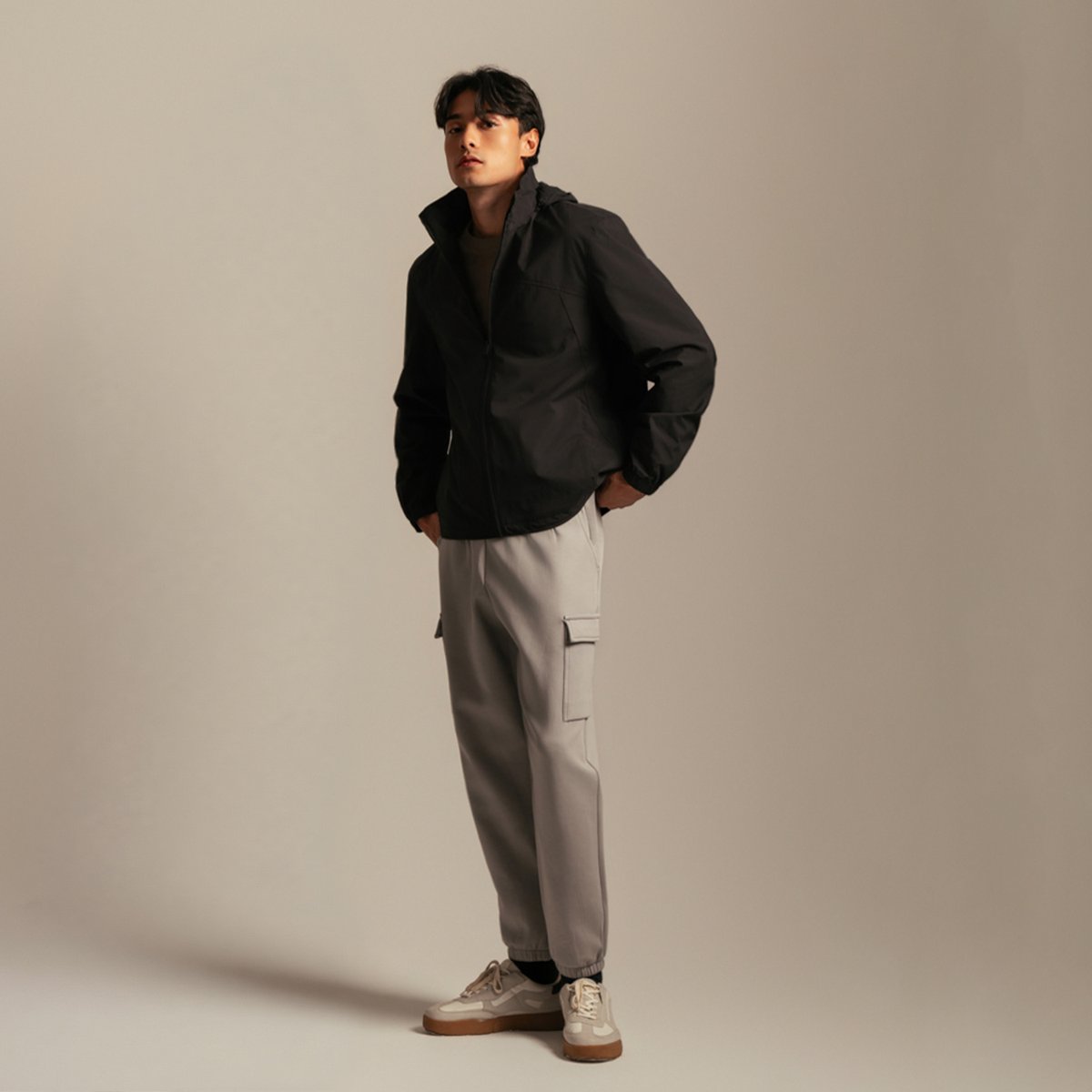 Men’s Interlock Jogger with Relaxed Tapered Fit - Giordano Online