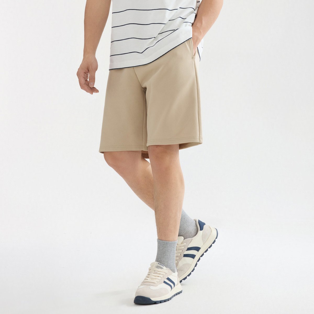 Men’s Interlock Mid‑Rise Regular Fit Elastic Waist Shorts - Giordano Online