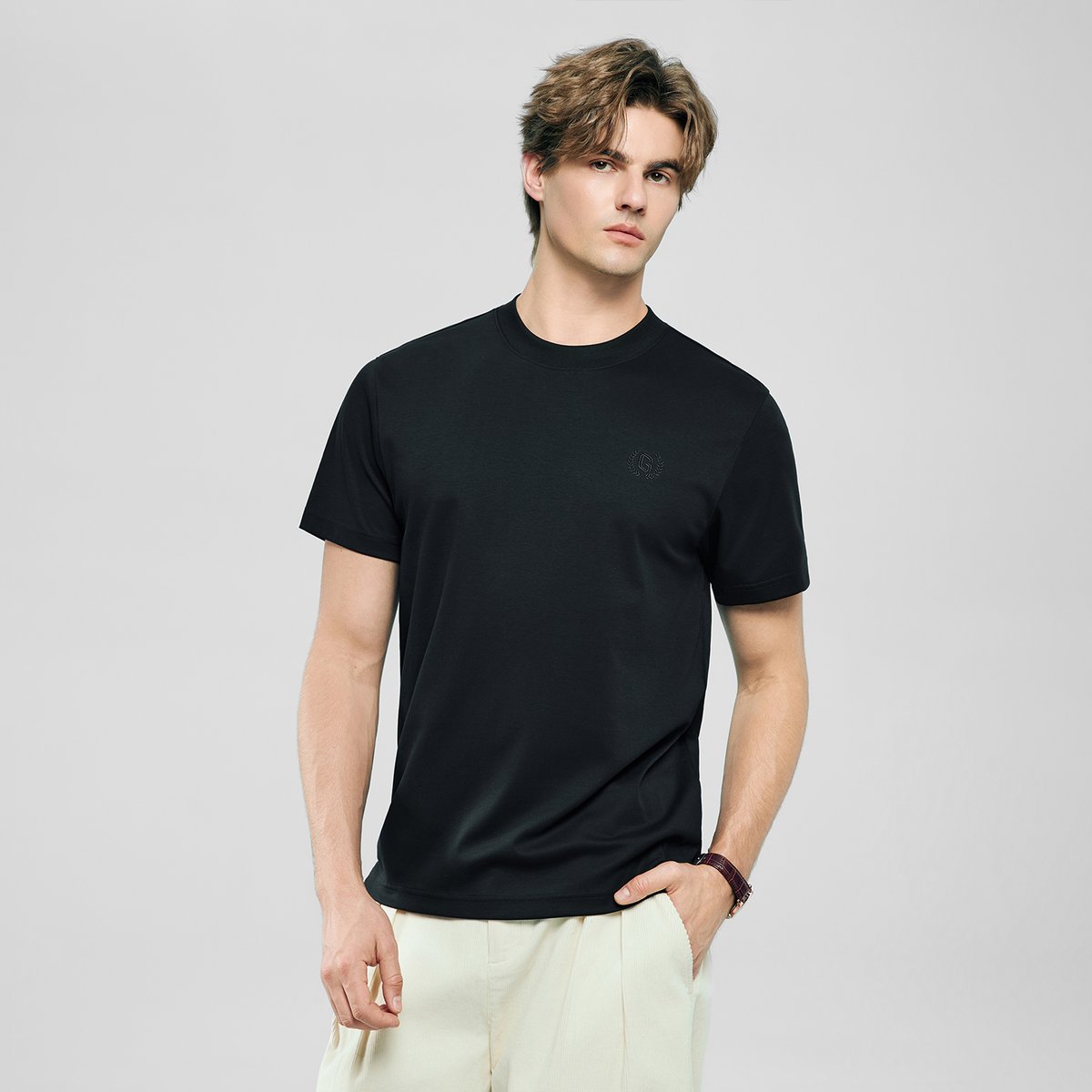 Men's Slim Fit Liquid Touch Cotton Crew Neck Tee - Giordano Online