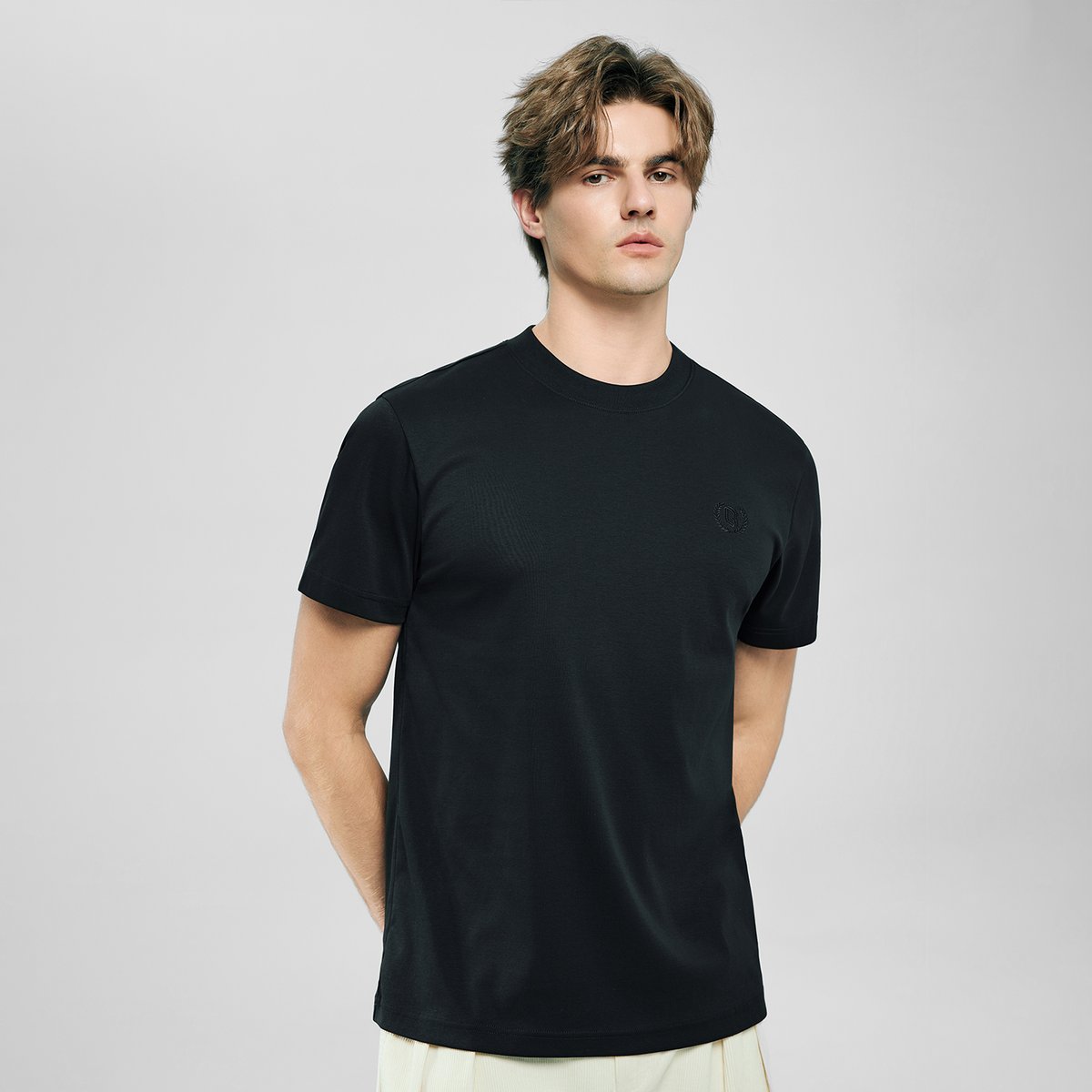 Men's Slim Fit Liquid Touch Cotton Crew Neck Tee - Giordano Online