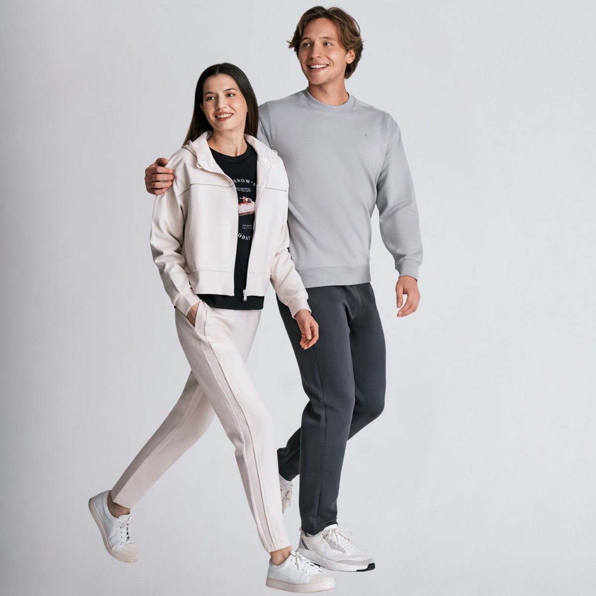 Men’s Slim Tapered Air Double Knit Joggers - Black - Giordano Online