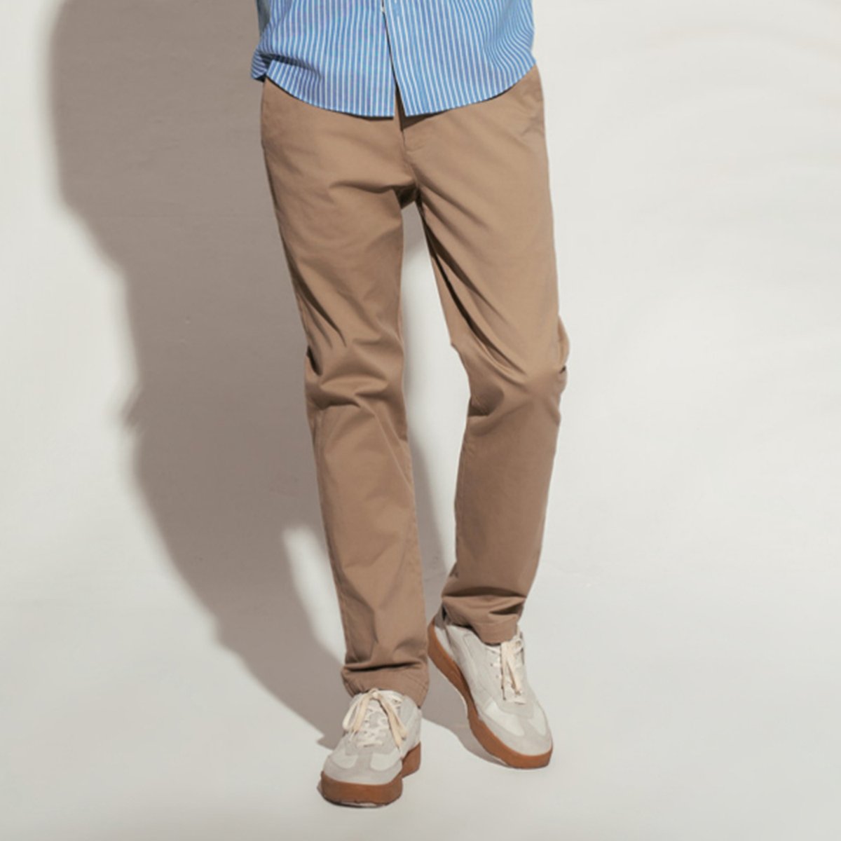 Men's Twill Low Rise Slim Taper Khaki Pant - Giordano Online