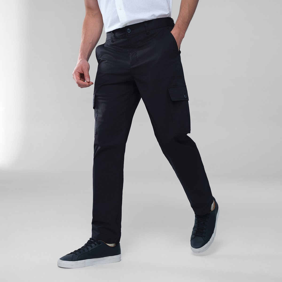 Men's Twill Relaxed Taper Elastic Waist Khaki Pant - Giordano Online