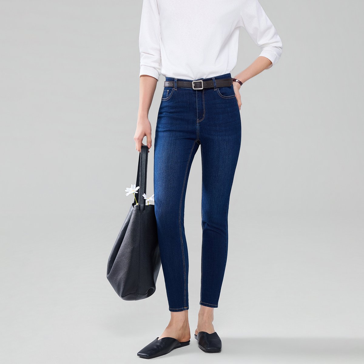Women's Denim Slim Tapered Jeans - Giordano Online