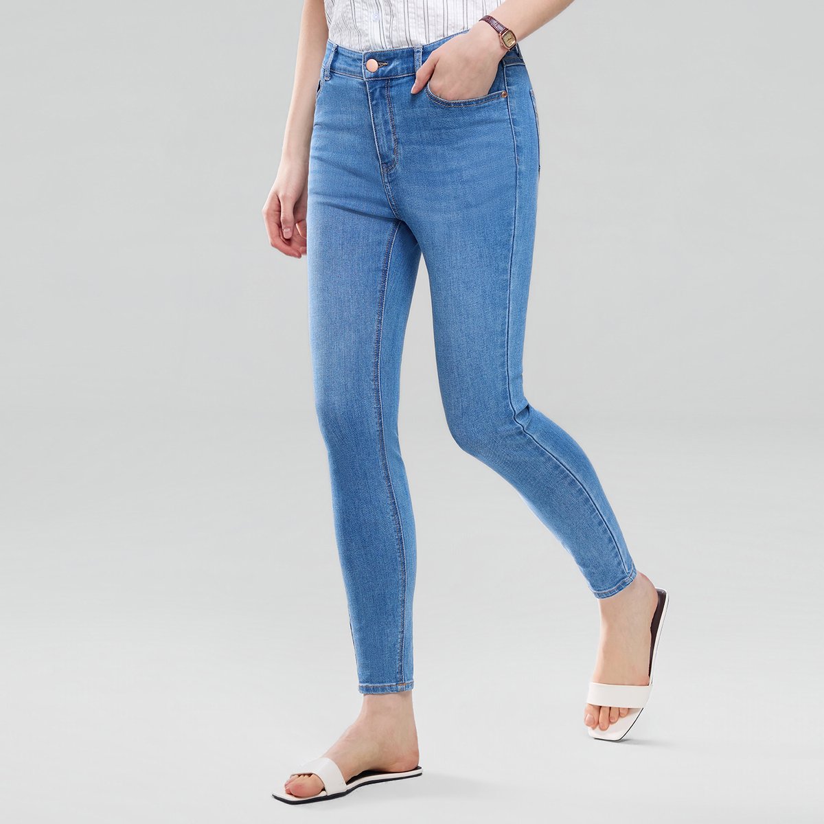 Women's Denim Slim Tapered Jeans - Blue - Giordano Online