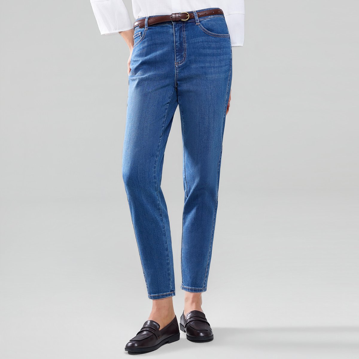 Women’s High‑Waist Ultra Stretch Straight Denim Jeans - Giordano Online