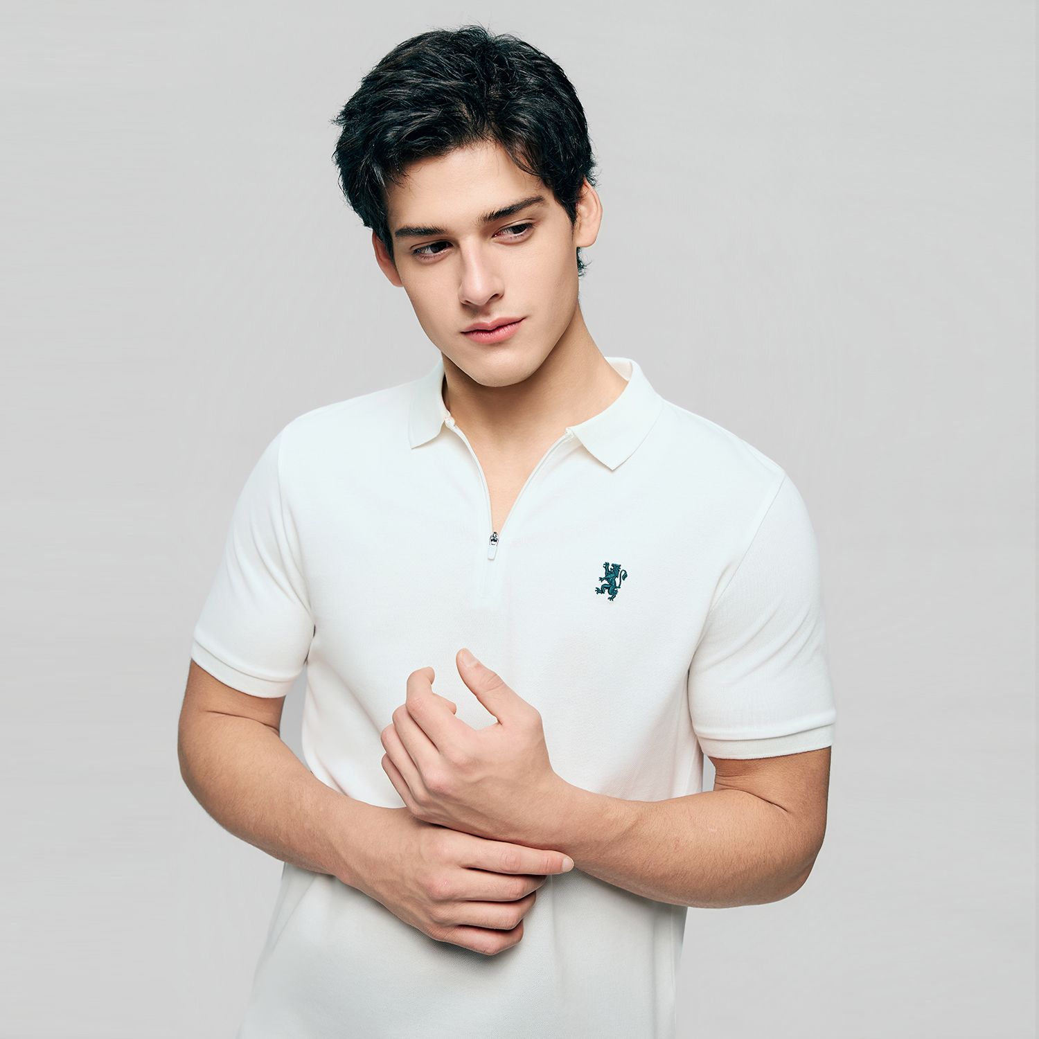 Men's Knit Collar Short Sleeve Slim Fit Zipper Polo - Image 6