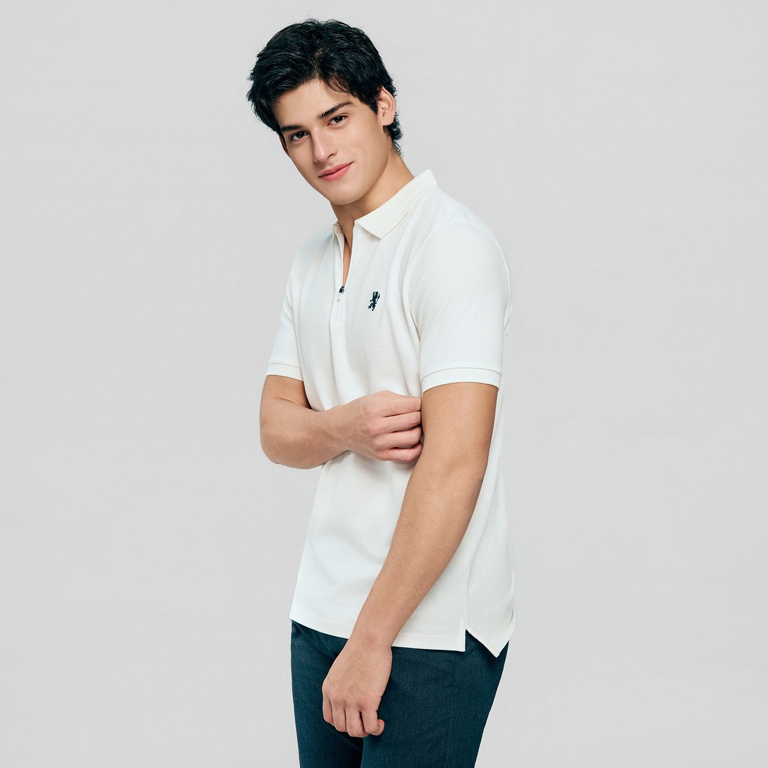 Men's Knit Collar Short Sleeve Slim Fit Zipper Polo - Image 7